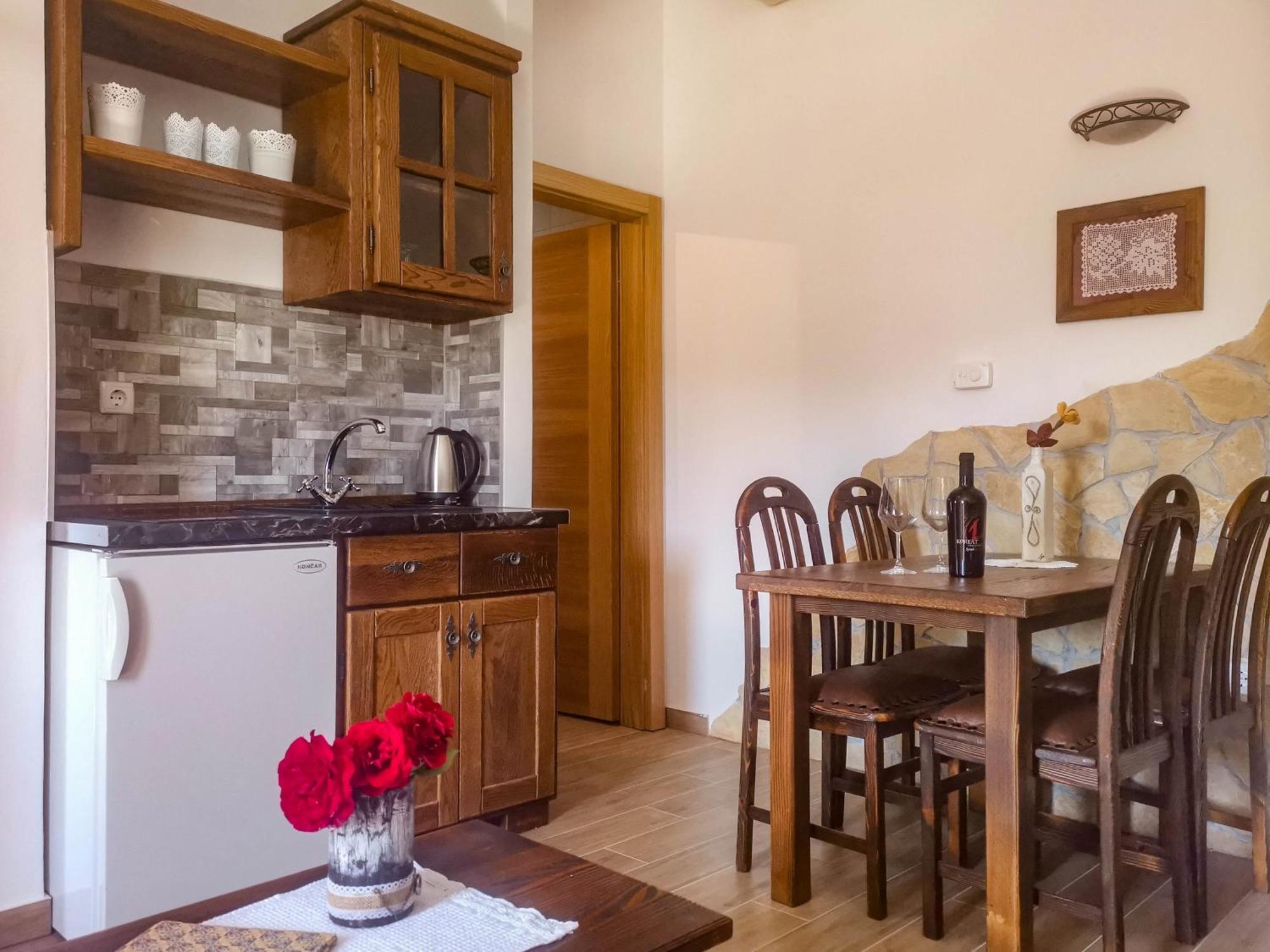 Etno Garden Apartment *